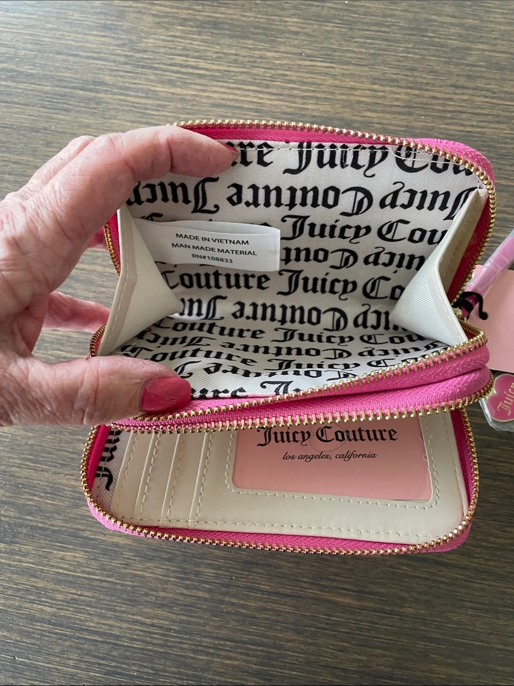 JUICY COUTURE “GOOD TIMES” MEDIUM DB. ZIP AROUND WALLET Heart Embossed Hot Pink